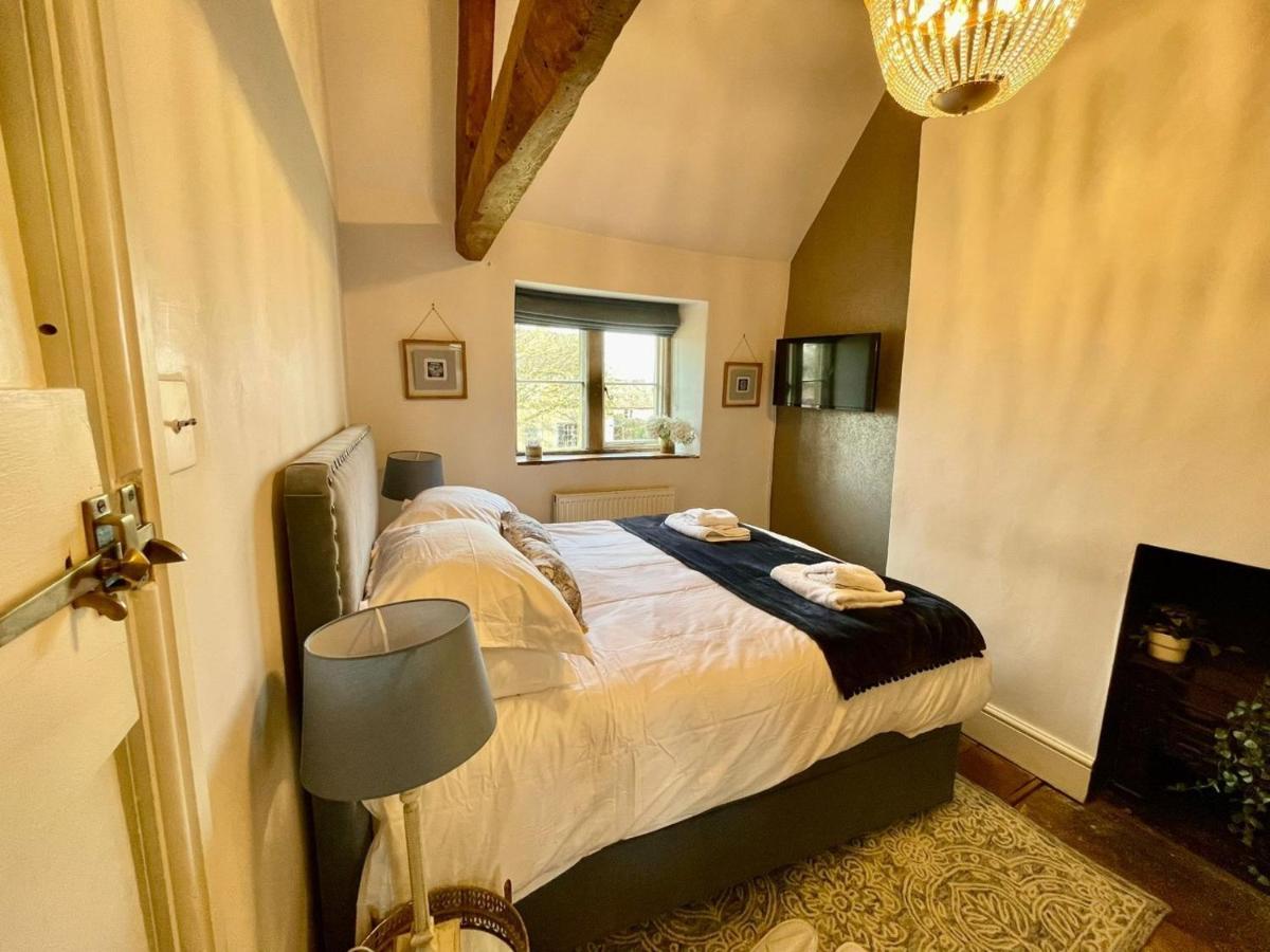 Hebe Cottage - Idyllic And Homely With Attention To Detail Atworth Ngoại thất bức ảnh