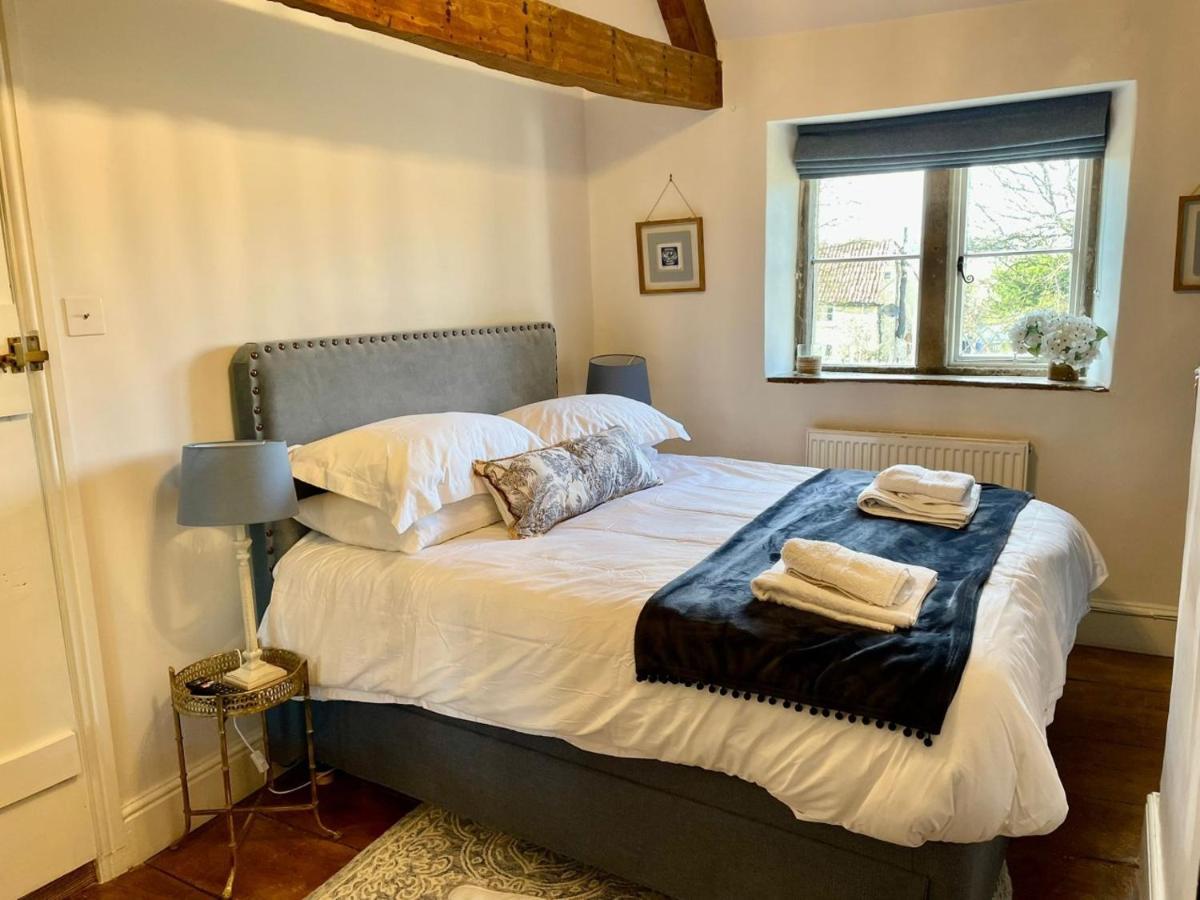 Hebe Cottage - Idyllic And Homely With Attention To Detail Atworth Ngoại thất bức ảnh