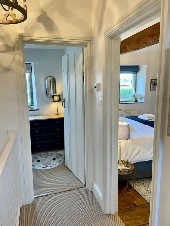 Hebe Cottage - Idyllic And Homely With Attention To Detail Atworth Ngoại thất bức ảnh